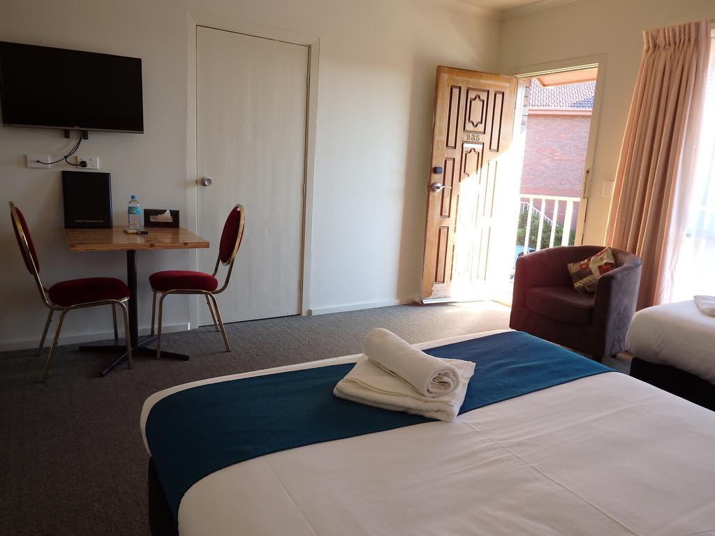 Monte Villa Motor Inn Melbourne Exterior photo